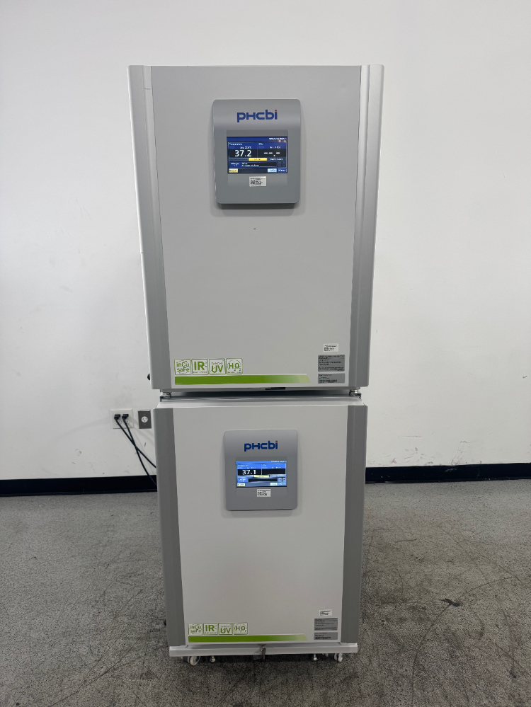 Image of PHCBI Doublestack CO2 Incubator